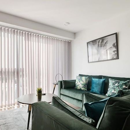 Beautiful 2 Bed Apartment In A Converted Mill Leeds  Exterior photo