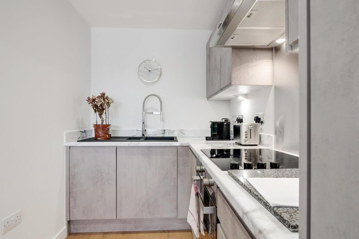 Beautiful 2 Bed Apartment In A Converted Mill Leeds  Exterior photo